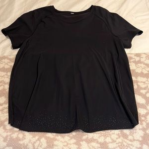 BARELY WORN lululemon short sleeve shirt